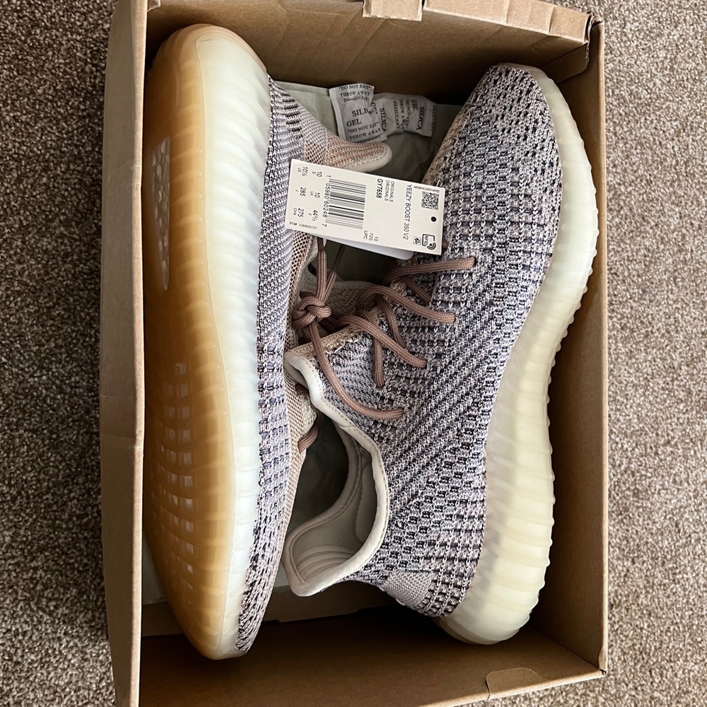 Adidas Yeezy Boost 350 V2